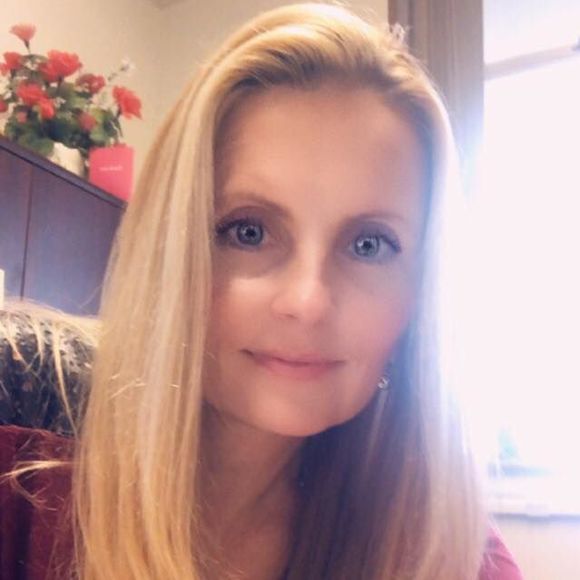 Meet your Posher, Nikki - Picture 1 of 1